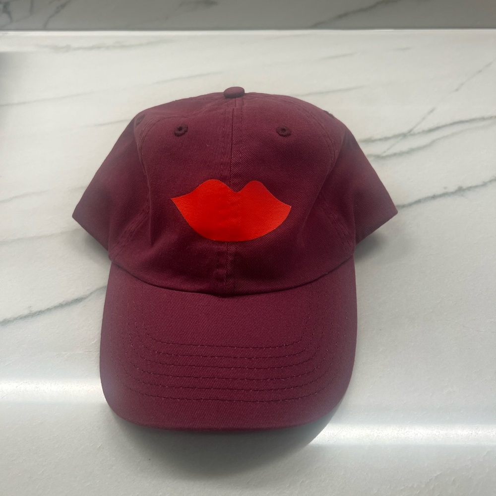 Clare V hat
